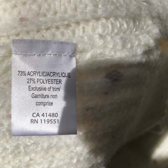 Last chance sale! Gentle fawn women’s size medium white v neck sweater - Picture 3 of 5